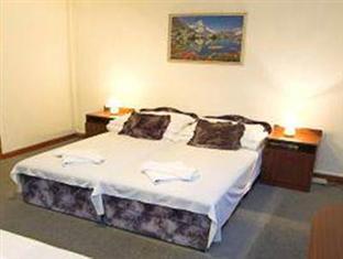 Hid Hotel Boedapest Buitenkant foto